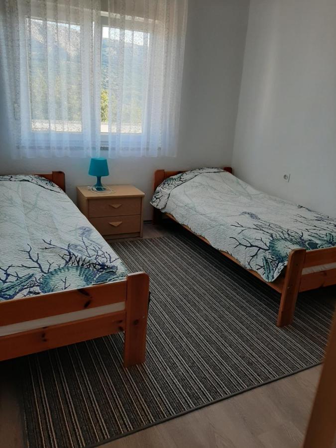 Apartmani Mujagic Batomalj エクステリア 写真