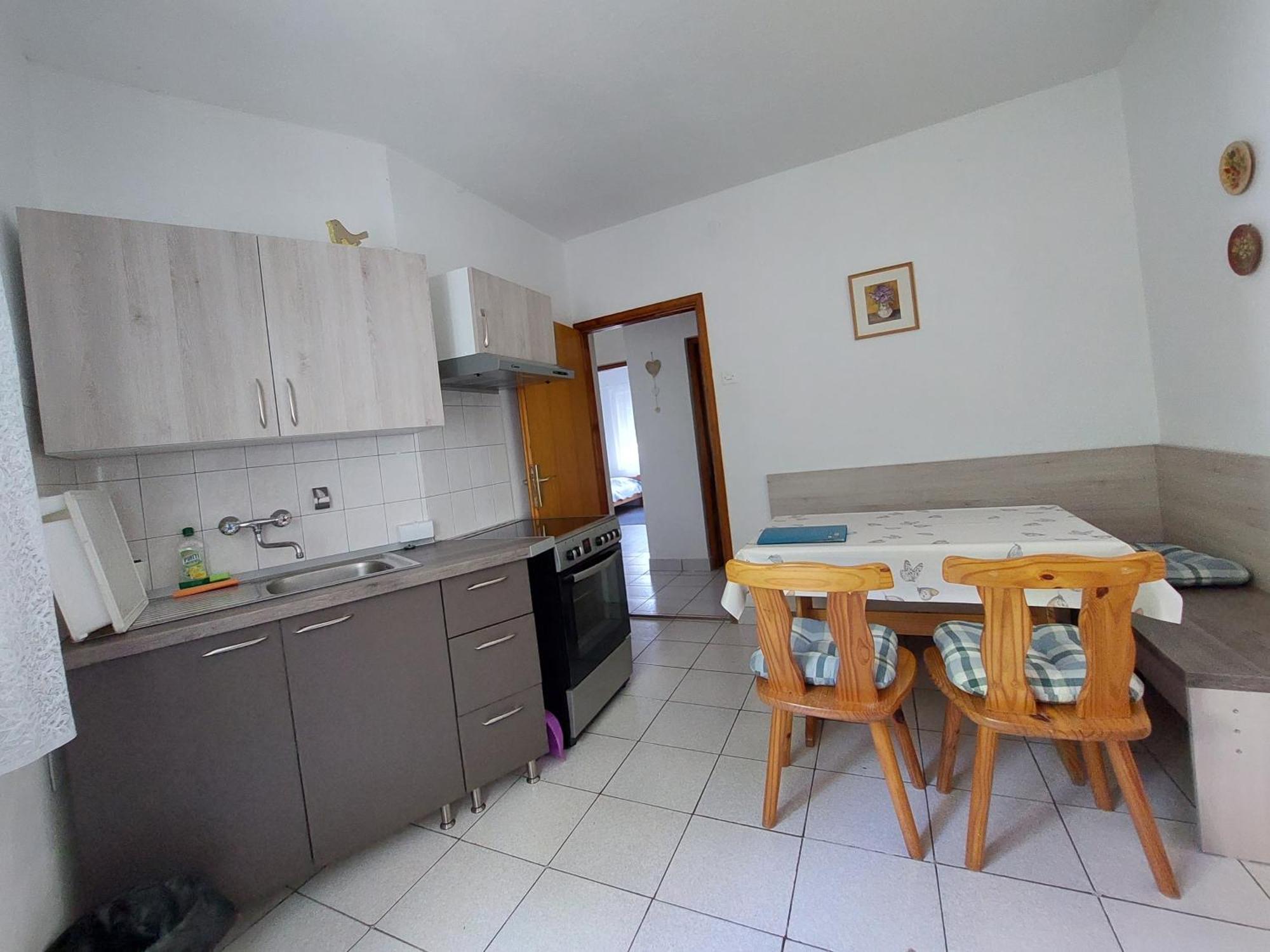 Apartmani Mujagic Batomalj エクステリア 写真